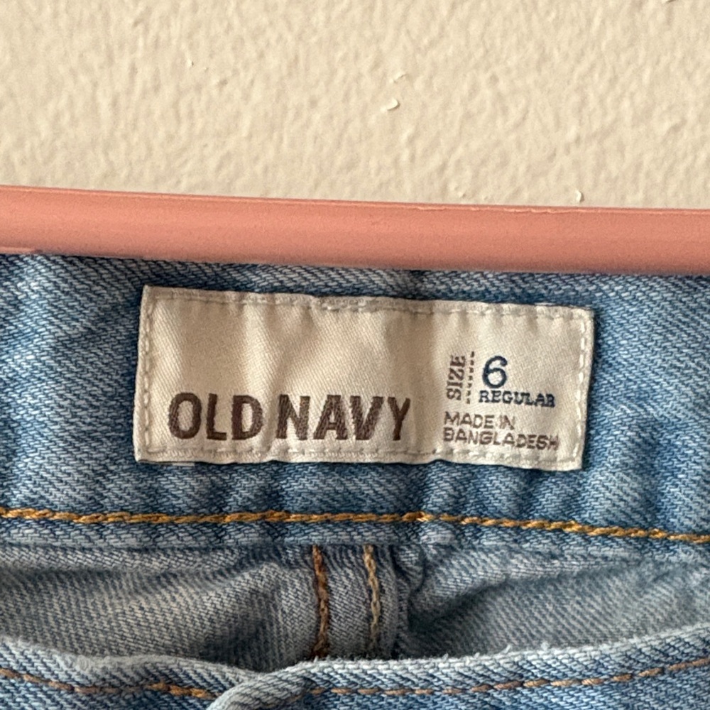 Old Navy Light Blue Denim Jeans - Picture 2 of 5